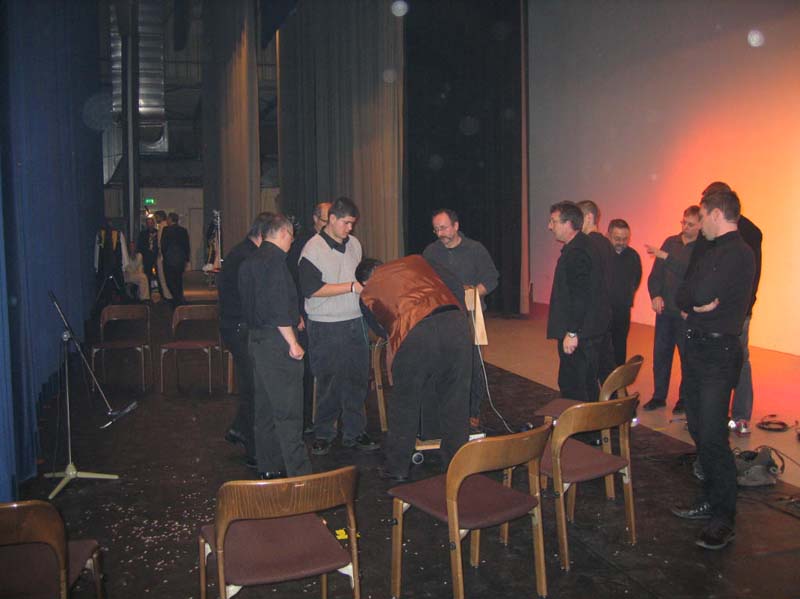 2006.01.05Bale14