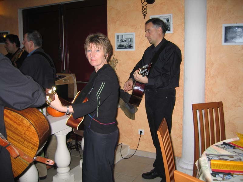 2006.11.18DolVit0008