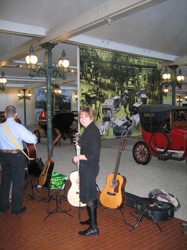 2005.10.08MusAuto01