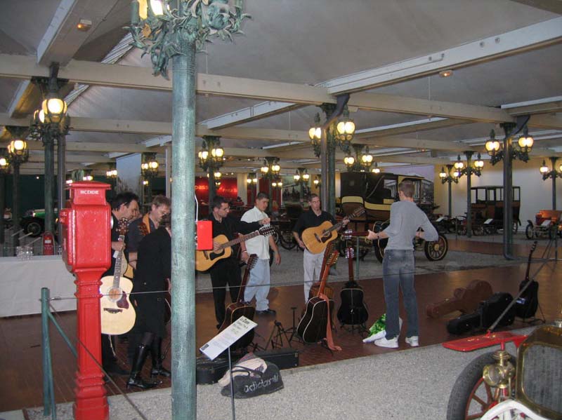 2005.10.08MusAuto03