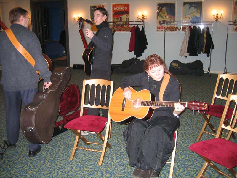 2006.01.03MusAuto02