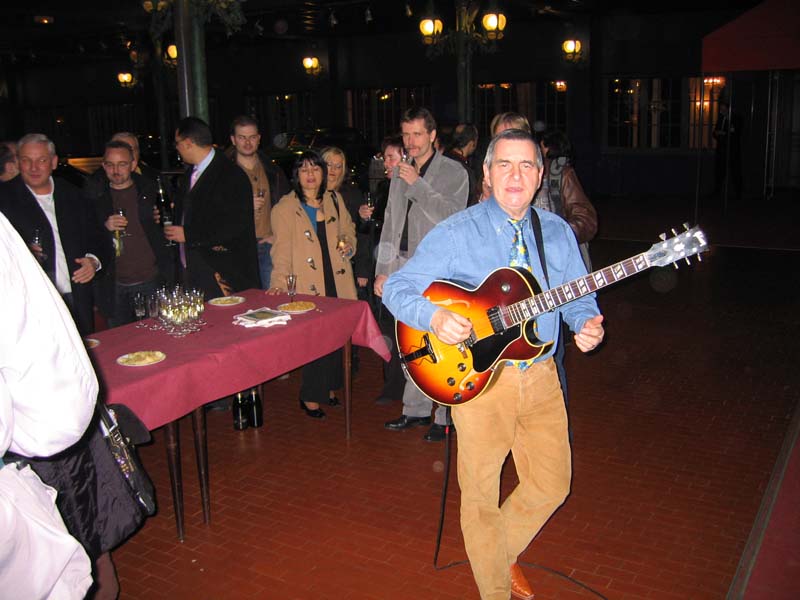 2006.12.22MusAuto0013